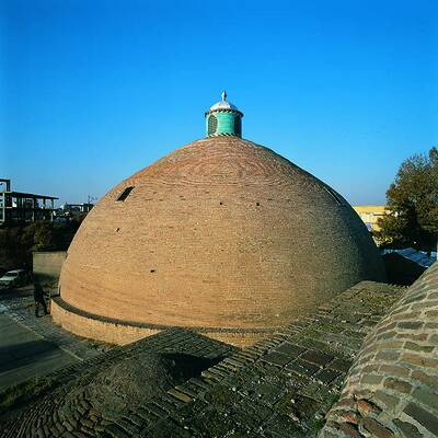 Аб Анбар-э Сардар-э Бозорг